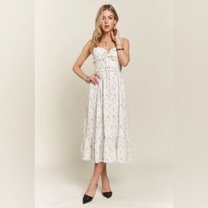 ADORA Smocked Floral Sweetheart Neck Cami Dress🆕